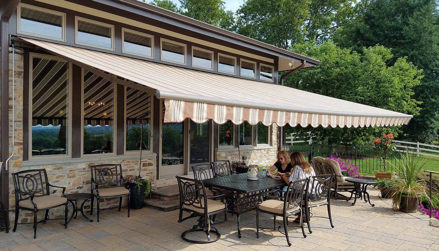 Aristocrat Retractable Awning