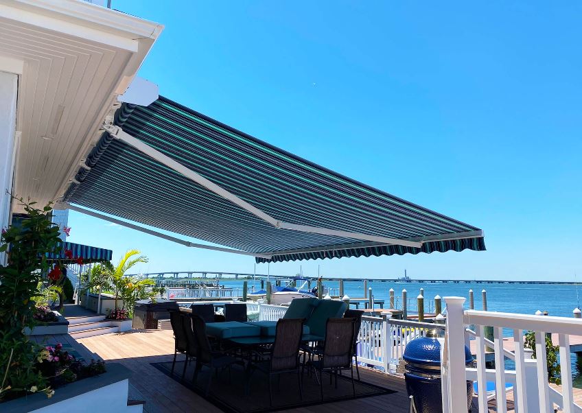 Total Eclipse retractable awning Model by Eclipse