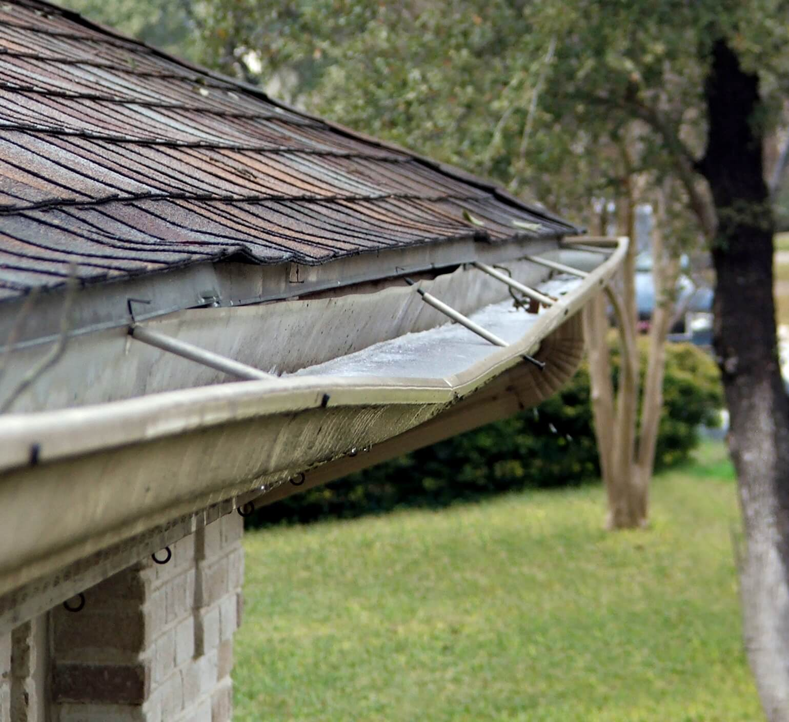 Sagging Gutter